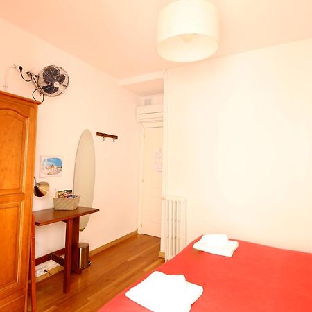 Kasa Katia Guest House فالنسيا المظهر الخارجي الصورة