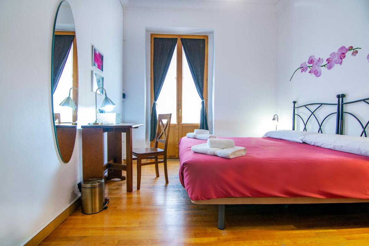 Kasa Katia Guest House فالنسيا المظهر الخارجي الصورة